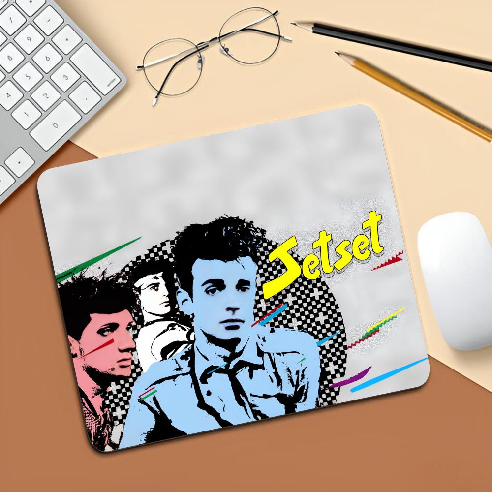 Gustavo Cerati Soda Stereo Mou - Desk Setup Anime avaliação e preço
